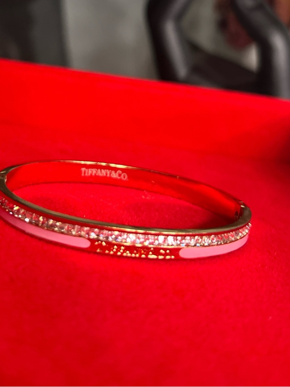 Pink & gold tone bangle - Picture 2 of 2